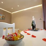 Oasis בית הארחה 3*
